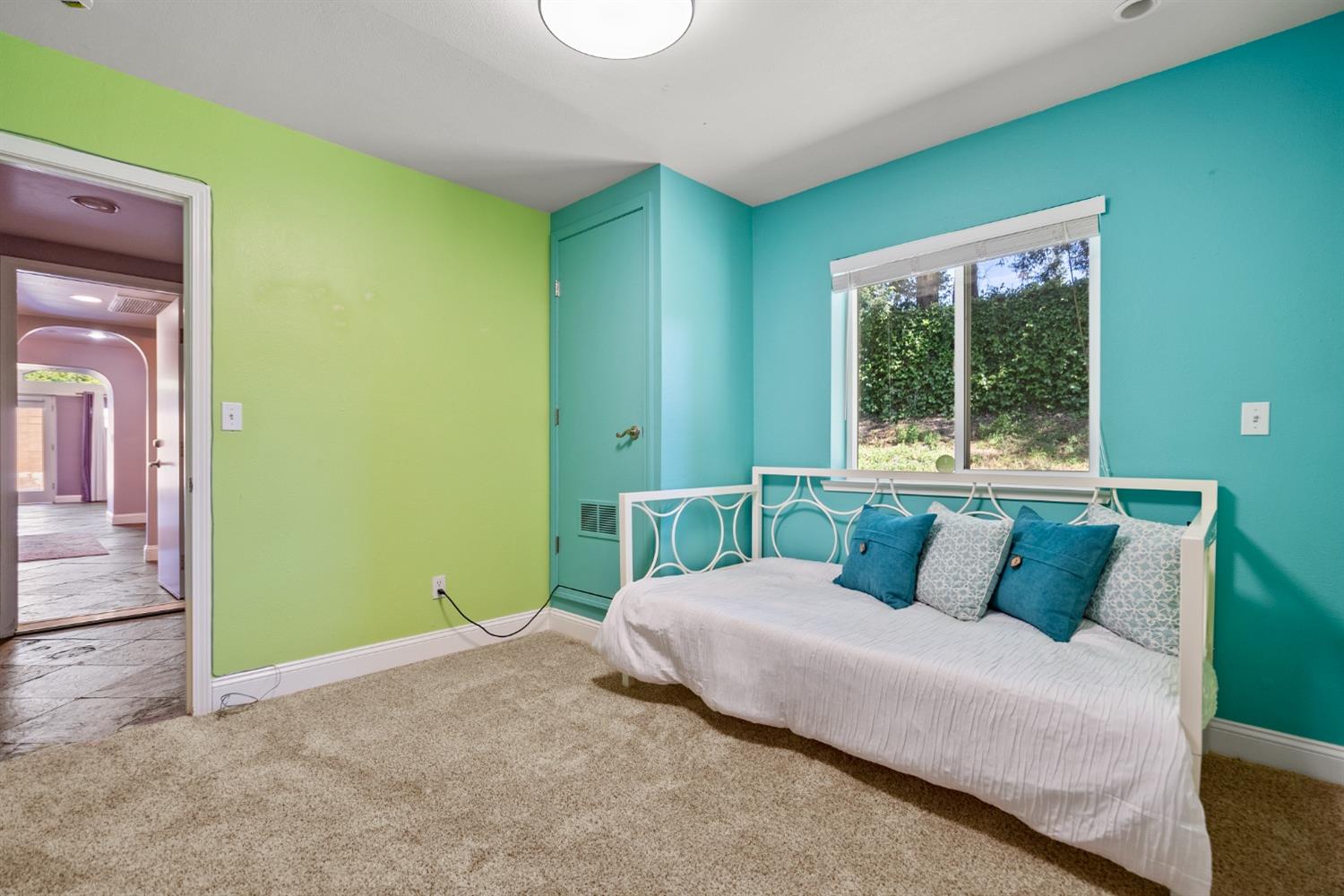 Detail Gallery Image 17 of 46 For 1200 Carter Rd, Sacramento,  CA 95864 - 3 Beds | 2/1 Baths