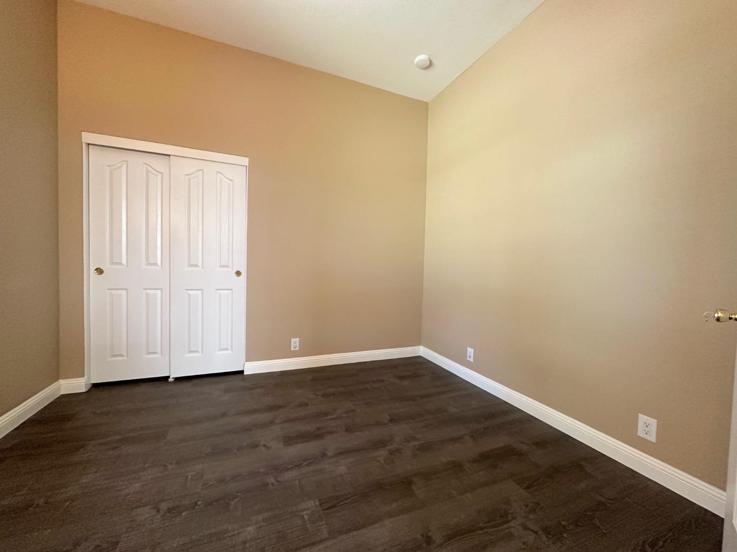 Detail Gallery Image 7 of 28 For 9985 River View Cir, Stockton,  CA 95209 - 4 Beds | 2 Baths