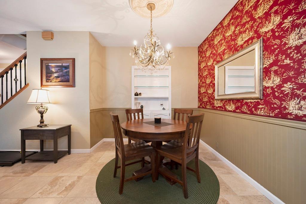 Detail Gallery Image 14 of 43 For 5641 Albert Ln, Citrus Heights,  CA 95610 - 2 Beds | 2/1 Baths