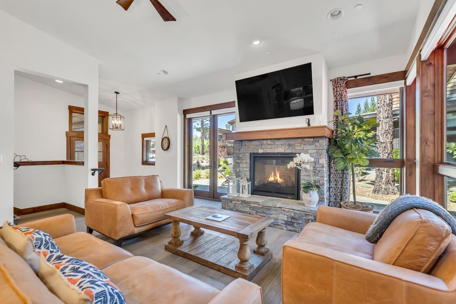 Detail Gallery Image 18 of 58 For 9106 Heartwood Dr, Truckee,  CA 96161 - 3 Beds | 3/1 Baths