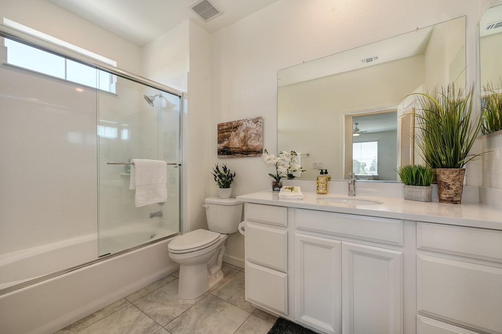 Detail Gallery Image 7 of 26 For 1200 Golden Angel Way, Sacramento,  CA 95838 - 2 Beds | 2/1 Baths