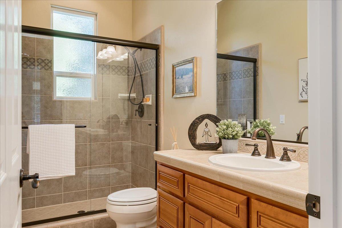 Detail Gallery Image 25 of 62 For 7945 Eagle View Ln, Granite Bay,  CA 95746 - 4 Beds | 3 Baths