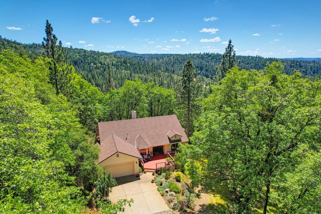 Detail Gallery Image 5 of 61 For 3325 Promenade Ln, Placerville,  CA 95667 - 4 Beds | 3 Baths