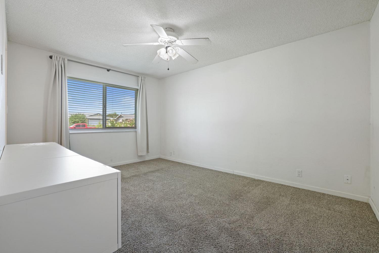 Detail Gallery Image 14 of 36 For 1126 Aberdeen Ave, Stockton,  CA 95209 - 3 Beds | 2 Baths