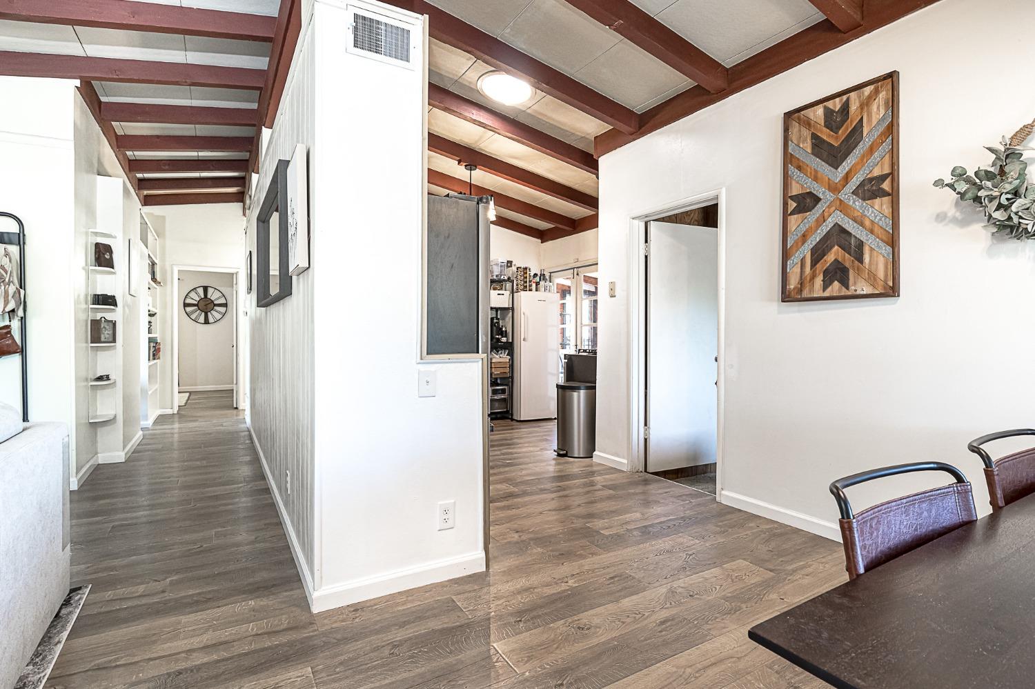 Detail Gallery Image 11 of 25 For 3925 Delaware Ave, Stockton,  CA 95204 - 3 Beds | 1 Baths