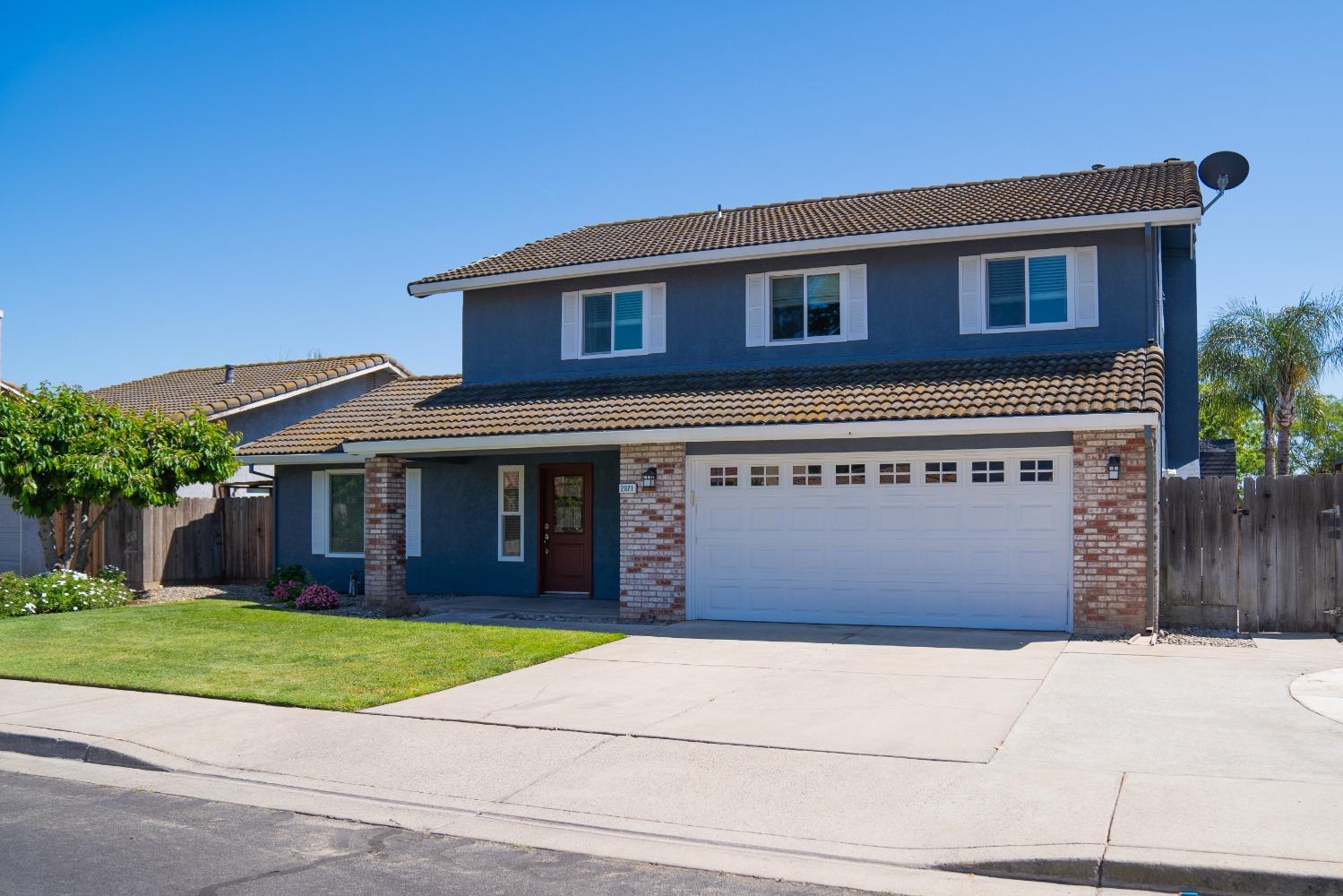 Detail Gallery Image 1 of 18 For 2821 Whitewood Ct, Oakdale,  CA 95361 - 4 Beds | 2/1 Baths