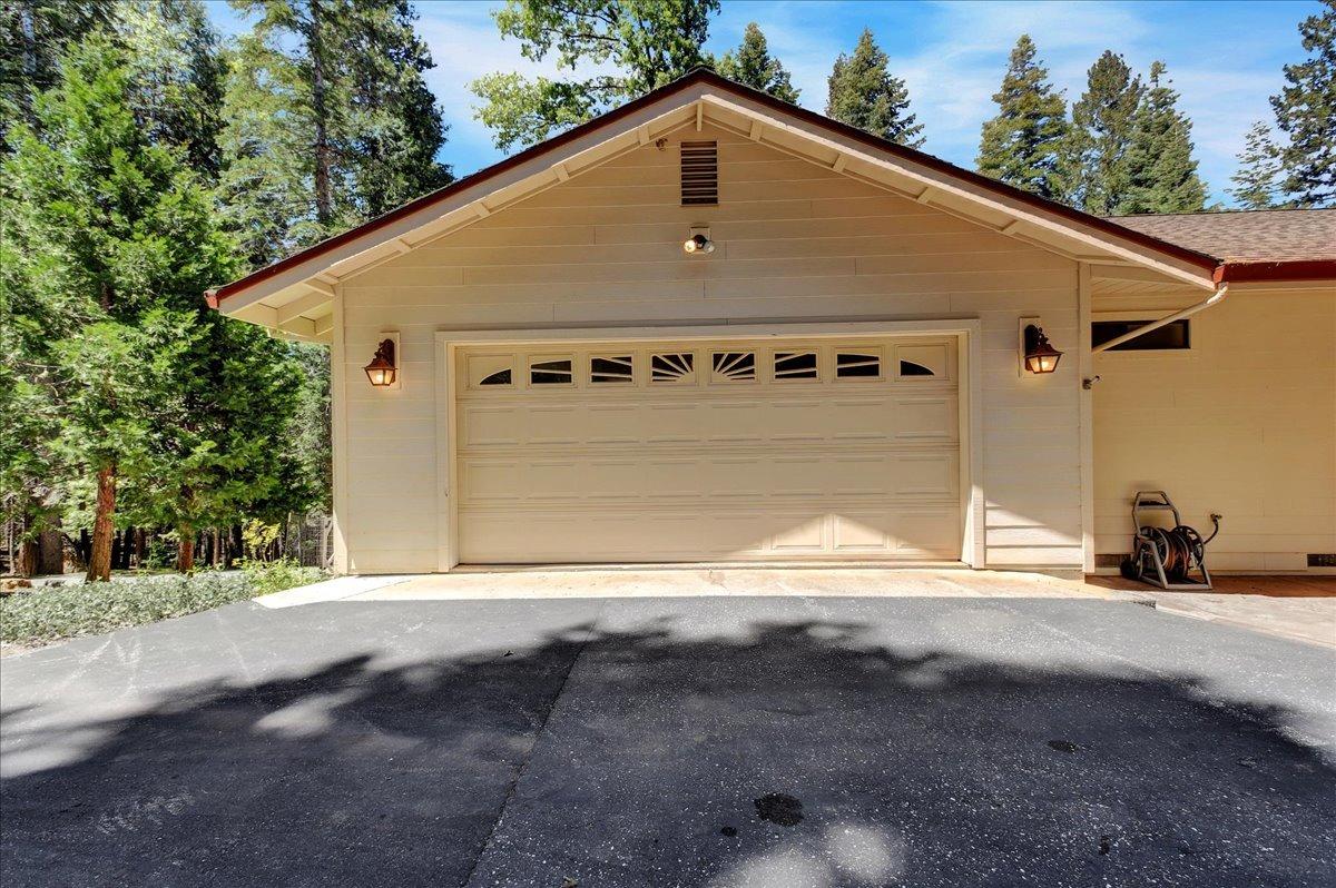 Detail Gallery Image 45 of 71 For 19975 Scotts Flat Rd, Nevada City,  CA 95959 - 3 Beds | 3/1 Baths