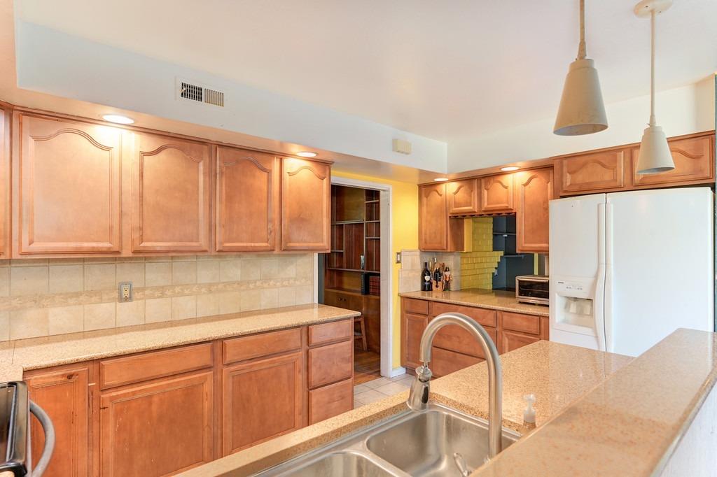 Detail Gallery Image 22 of 68 For 8911 Central Ave, Orangevale,  CA 95662 - 2 Beds | 2/1 Baths