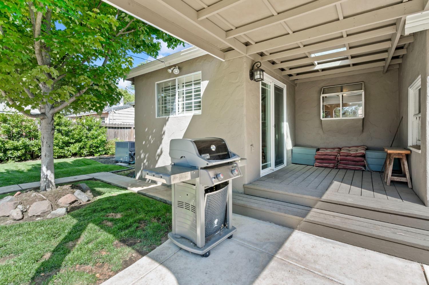 Detail Gallery Image 37 of 39 For 1848 W Sonoma Ave, Stockton,  CA 95204 - 3 Beds | 1 Baths