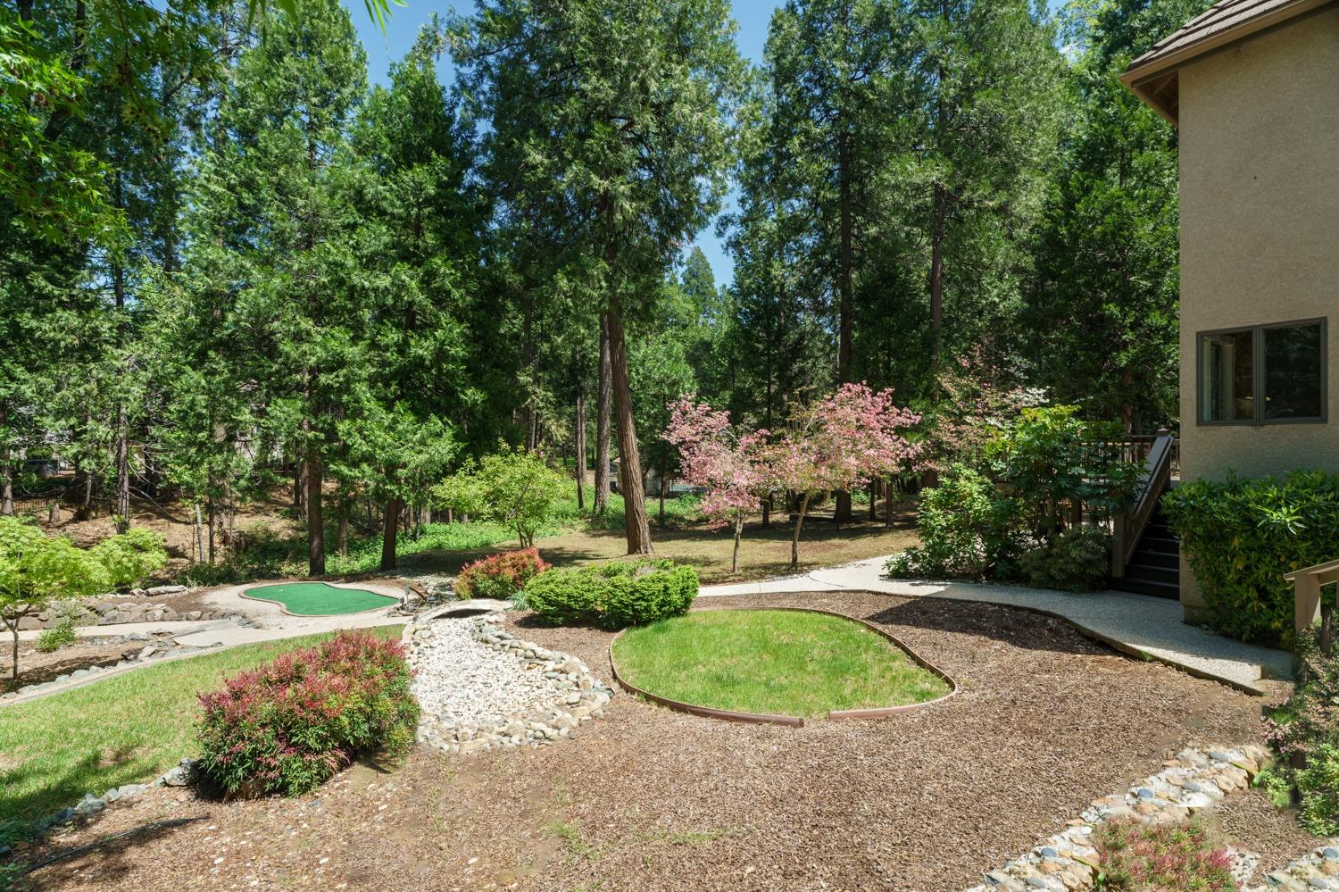 Detail Gallery Image 34 of 50 For 13089 Somerset Dr, Grass Valley,  CA 95945 - 3 Beds | 3/1 Baths