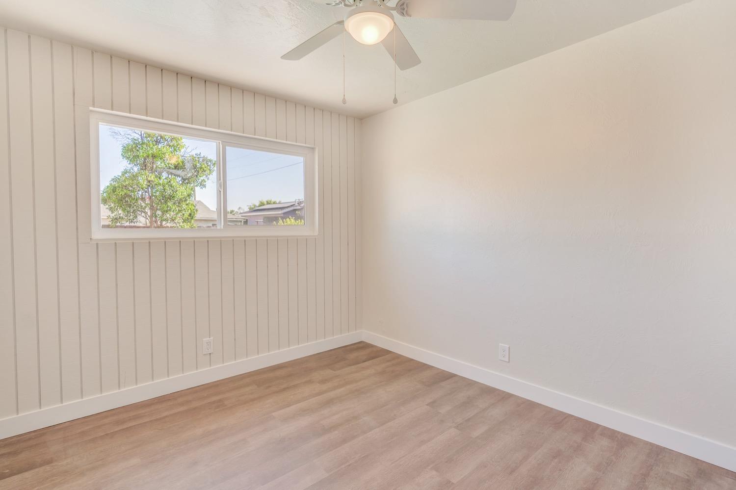 Detail Gallery Image 24 of 54 For 1007 W J St, Los Banos,  CA 93635 - 3 Beds | 2 Baths