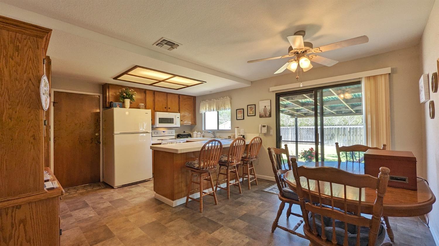 Detail Gallery Image 20 of 61 For 734 E Frisbee Ln, French Camp,  CA 95231 - 3 Beds | 2 Baths