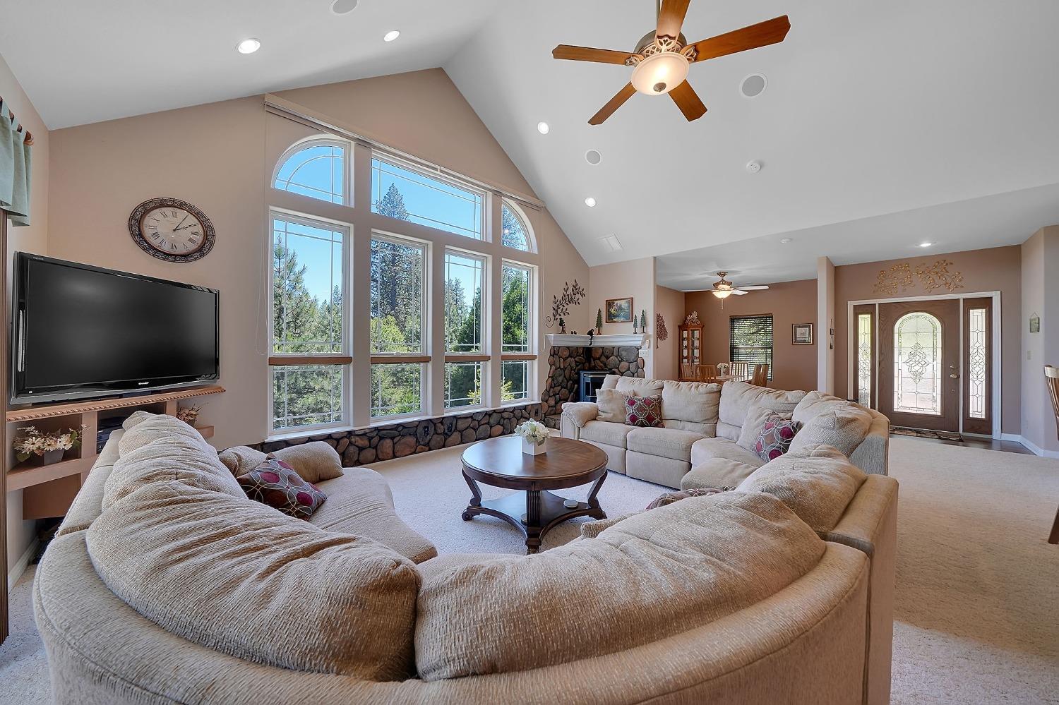 Detail Gallery Image 23 of 83 For 13650 Elderberry Dr, Pine Grove,  CA 95665 - 3 Beds | 2 Baths
