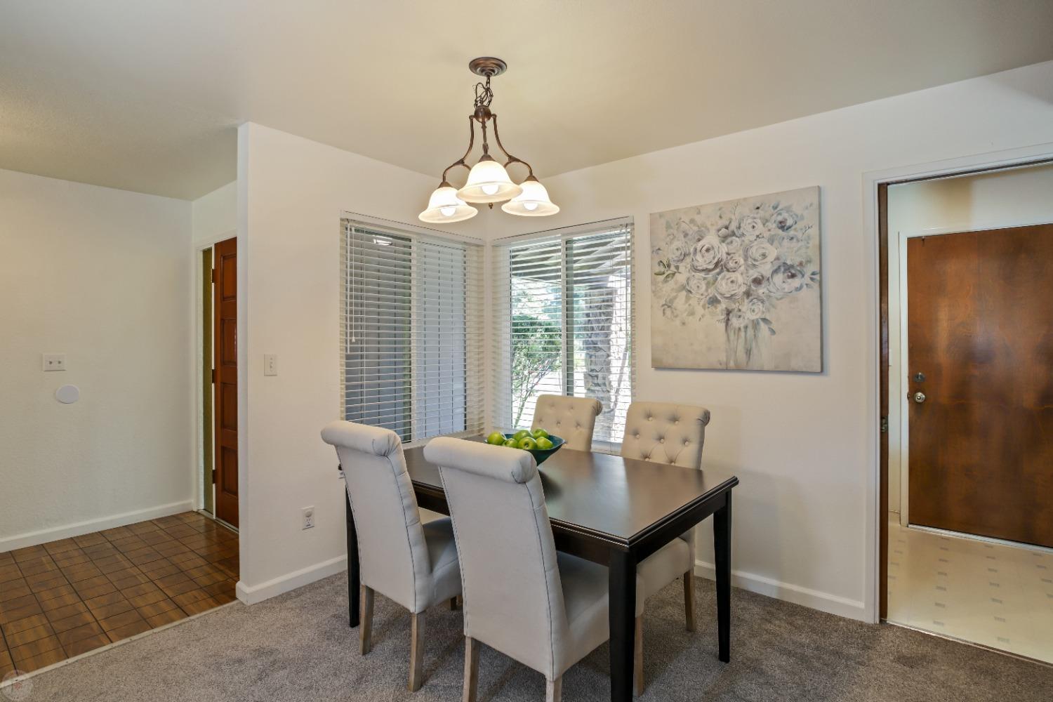Detail Gallery Image 11 of 49 For 293 Gilbert Dr, Ripon,  CA 95366 - 3 Beds | 2 Baths