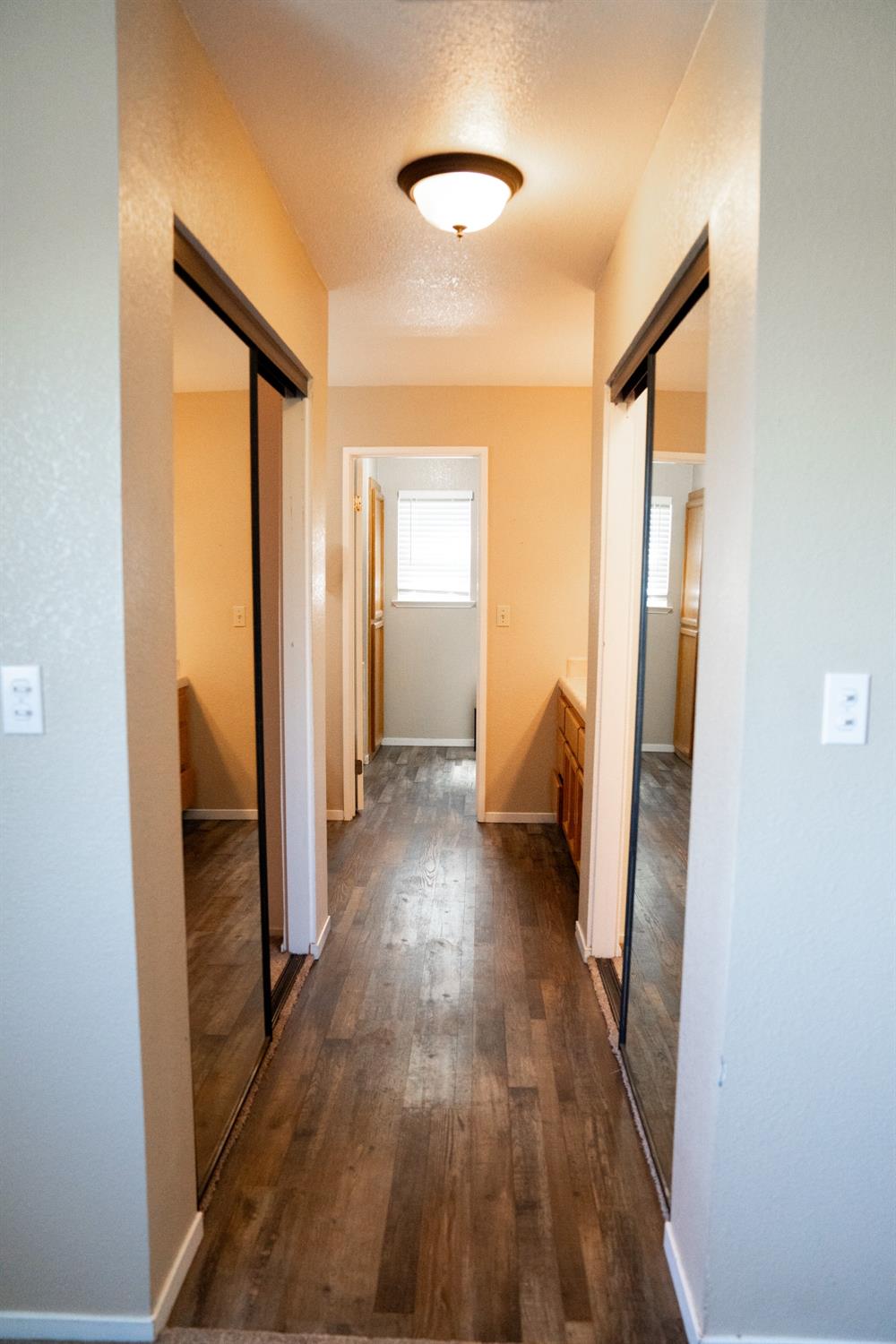 Detail Gallery Image 11 of 18 For 2821 Whitewood Ct, Oakdale,  CA 95361 - 4 Beds | 2/1 Baths
