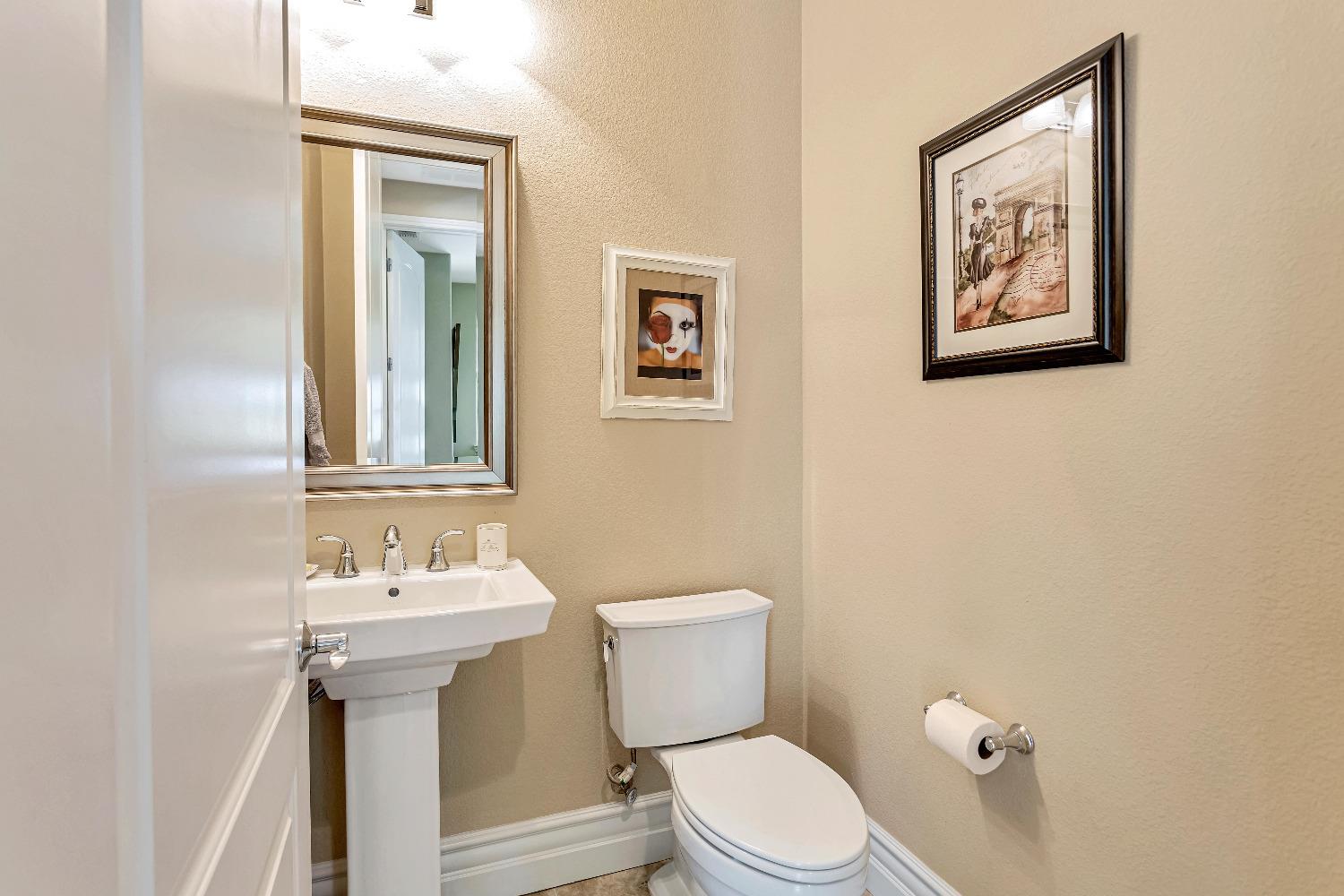 Detail Gallery Image 19 of 58 For 18435 Mcclellan Circle, East Garrison,  CA 93933 - 4 Beds | 3/1 Baths