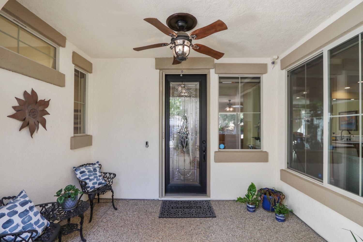 Detail Gallery Image 6 of 54 For 1308 Picket Fence Ln, Lincoln,  CA 95648 - 2 Beds | 2 Baths