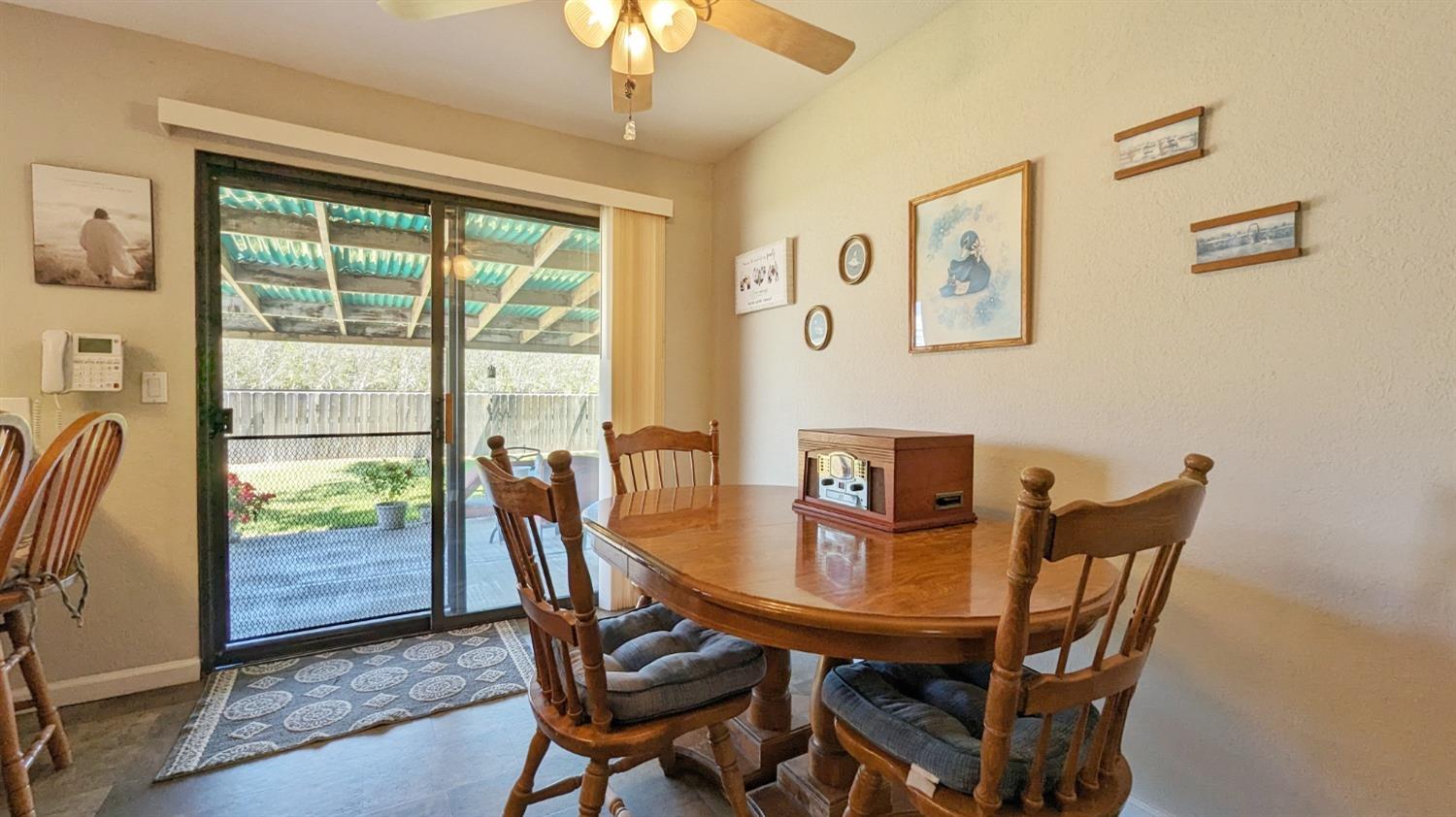 Detail Gallery Image 21 of 61 For 734 E Frisbee Ln, French Camp,  CA 95231 - 3 Beds | 2 Baths