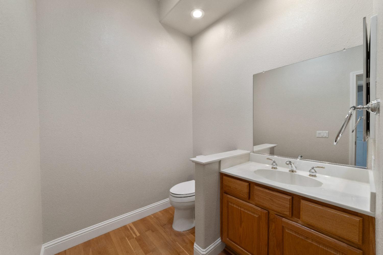 Detail Gallery Image 29 of 43 For 8124 Stagecoach Cir, Roseville,  CA 95747 - 3 Beds | 2/1 Baths
