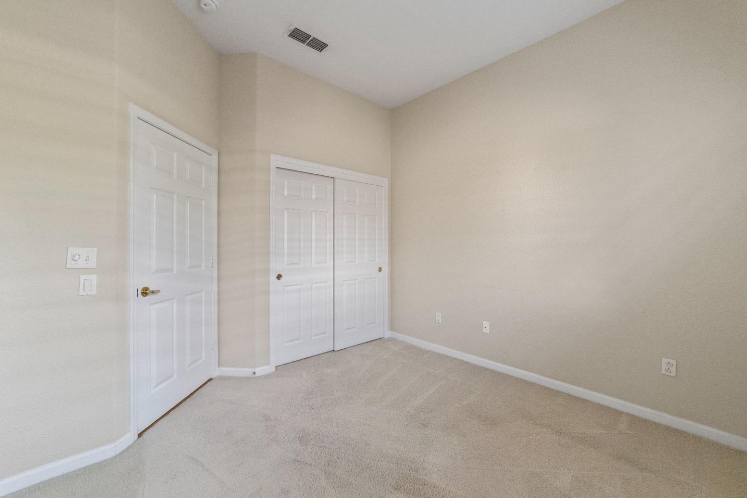 Detail Gallery Image 31 of 43 For 8124 Stagecoach Cir, Roseville,  CA 95747 - 3 Beds | 2/1 Baths