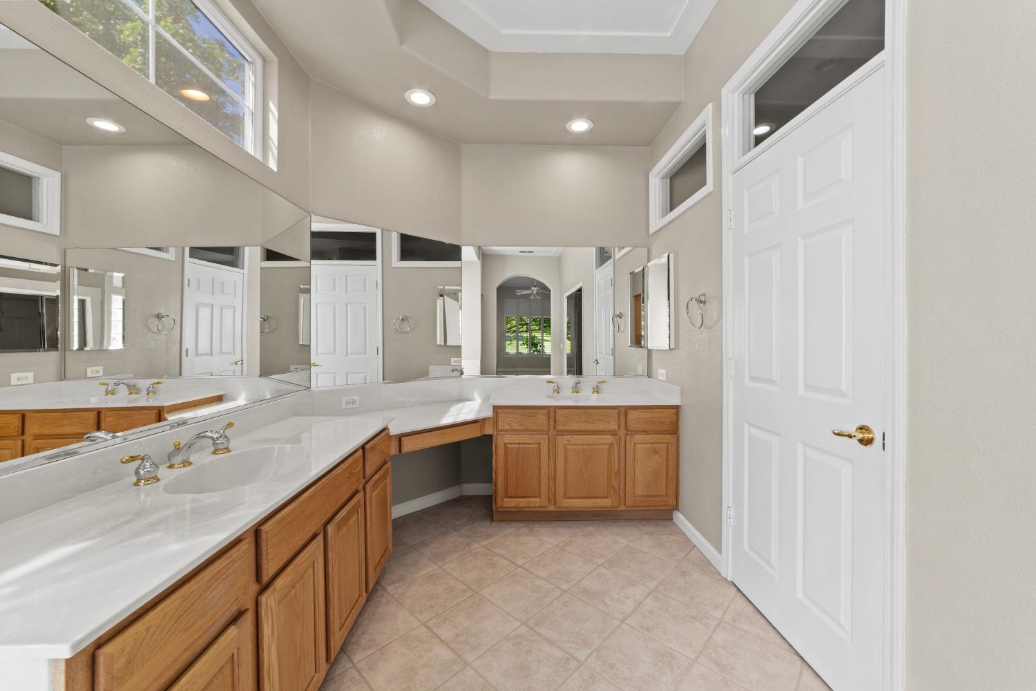 Detail Gallery Image 23 of 43 For 8124 Stagecoach Cir, Roseville,  CA 95747 - 3 Beds | 2/1 Baths