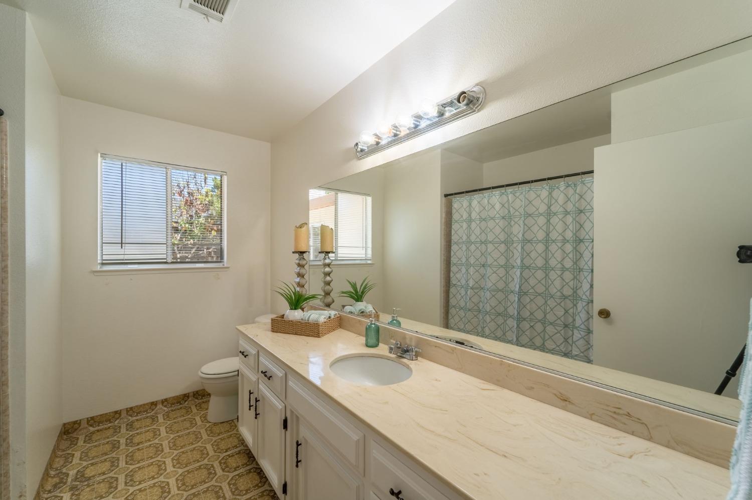 Detail Gallery Image 21 of 31 For 2772 Saratoga Ave, Merced,  CA 95340 - 3 Beds | 2 Baths