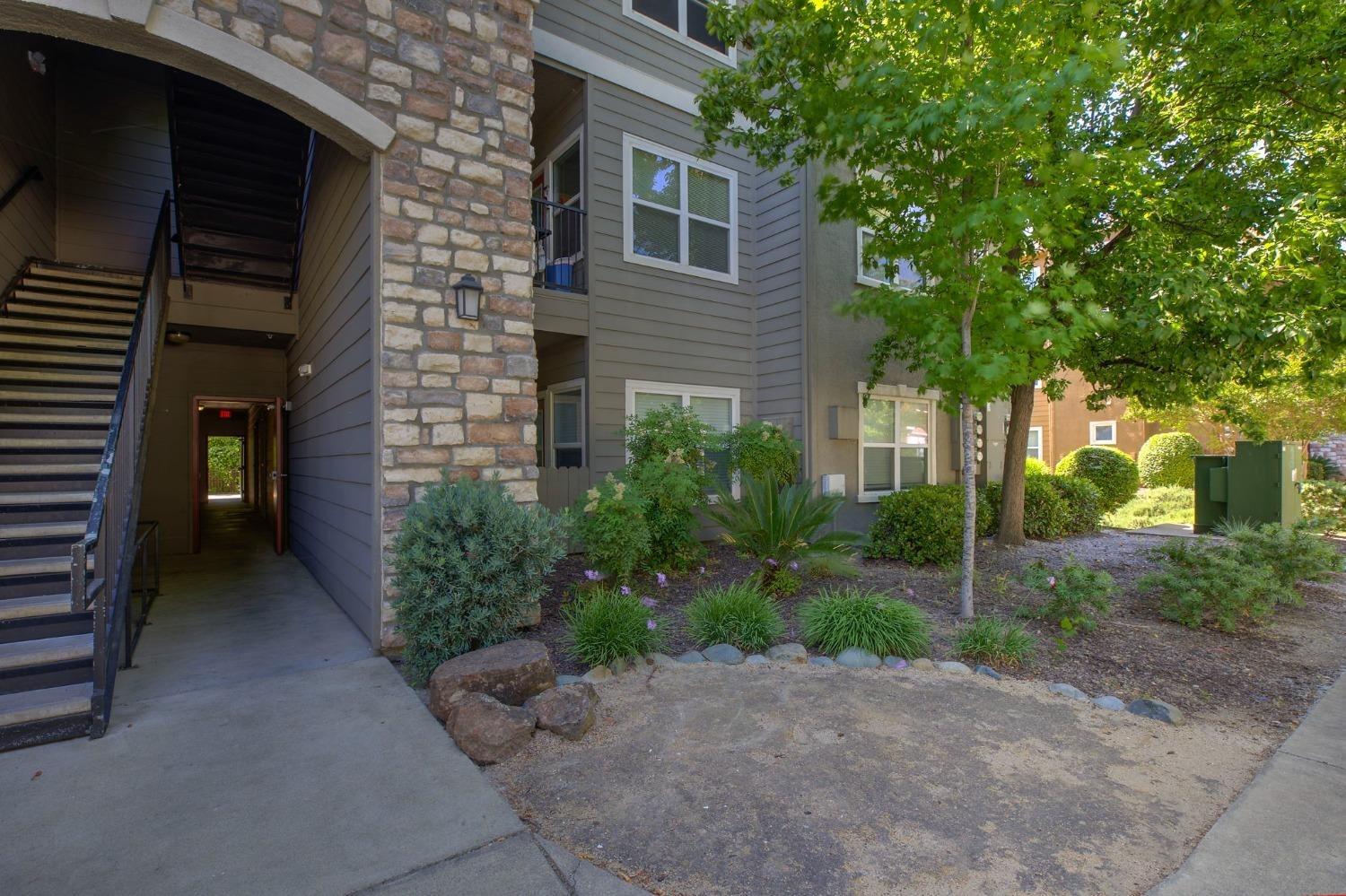 Detail Gallery Image 25 of 29 For 8434 Walerga Rd #1011,  Antelope,  CA 95843 - 3 Beds | 2 Baths