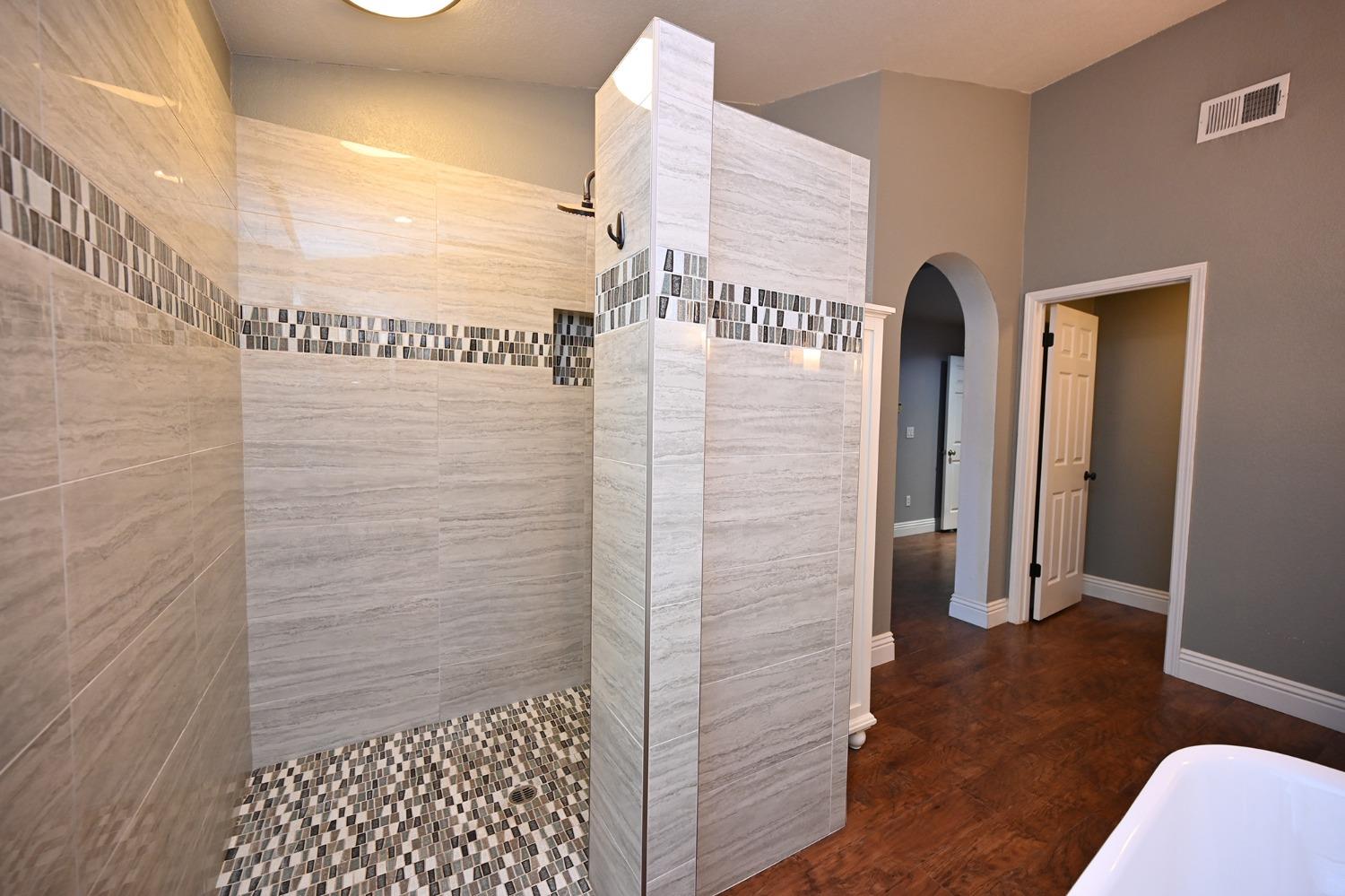 Detail Gallery Image 37 of 44 For 11832 S Carson Way, Gold River,  CA 95670 - 4 Beds | 2 Baths