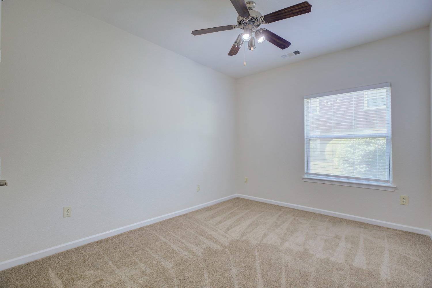 Detail Gallery Image 15 of 29 For 8434 Walerga Rd #1011,  Antelope,  CA 95843 - 3 Beds | 2 Baths