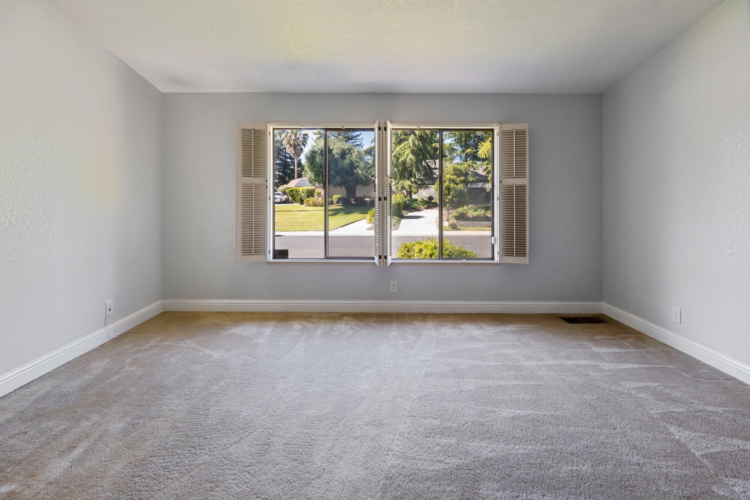 Detail Gallery Image 7 of 46 For 2344 Canyon Creek Dr, Stockton,  CA 95207 - 3 Beds | 2 Baths
