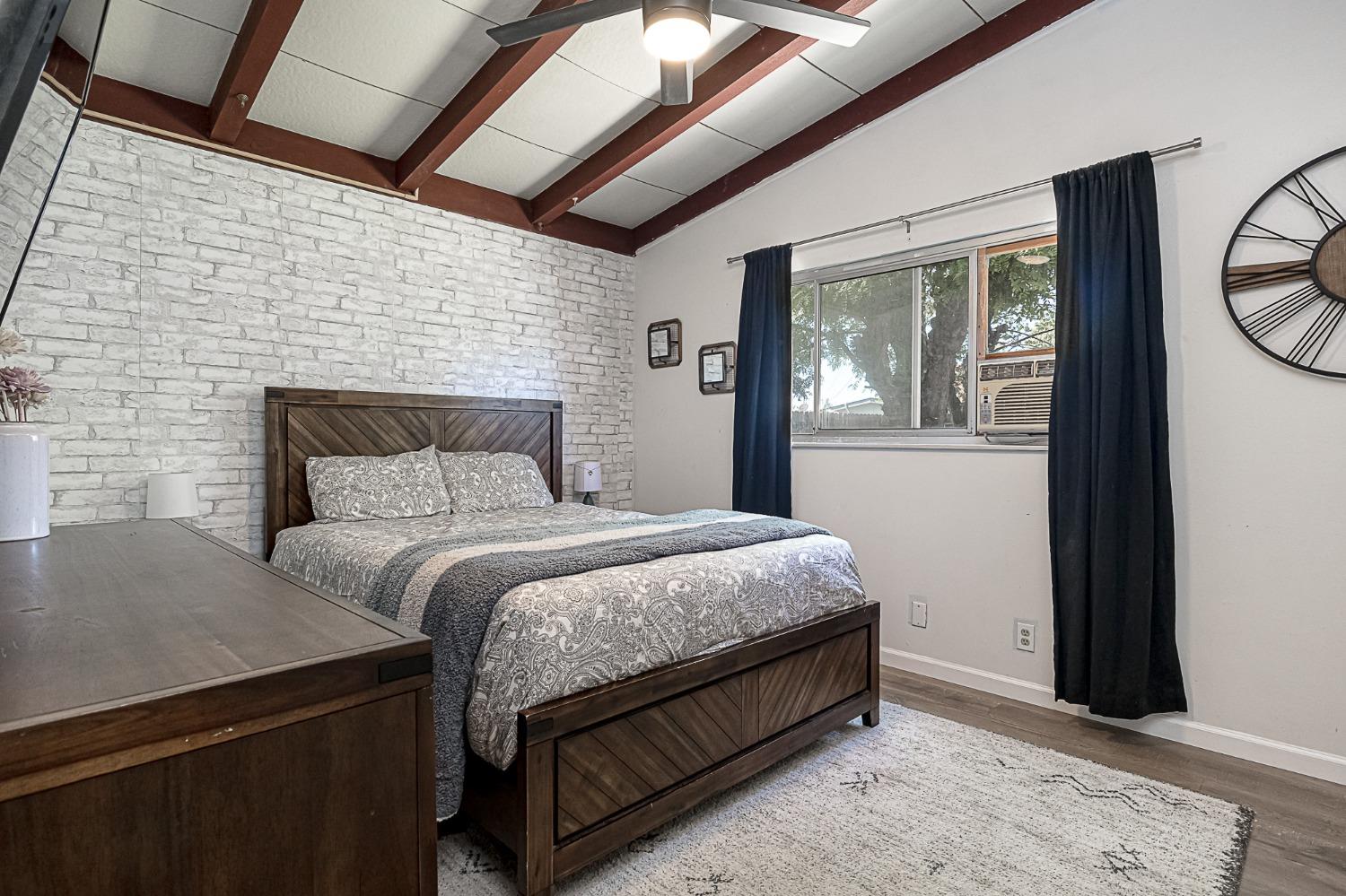 Detail Gallery Image 21 of 25 For 3925 Delaware Ave, Stockton,  CA 95204 - 3 Beds | 1 Baths
