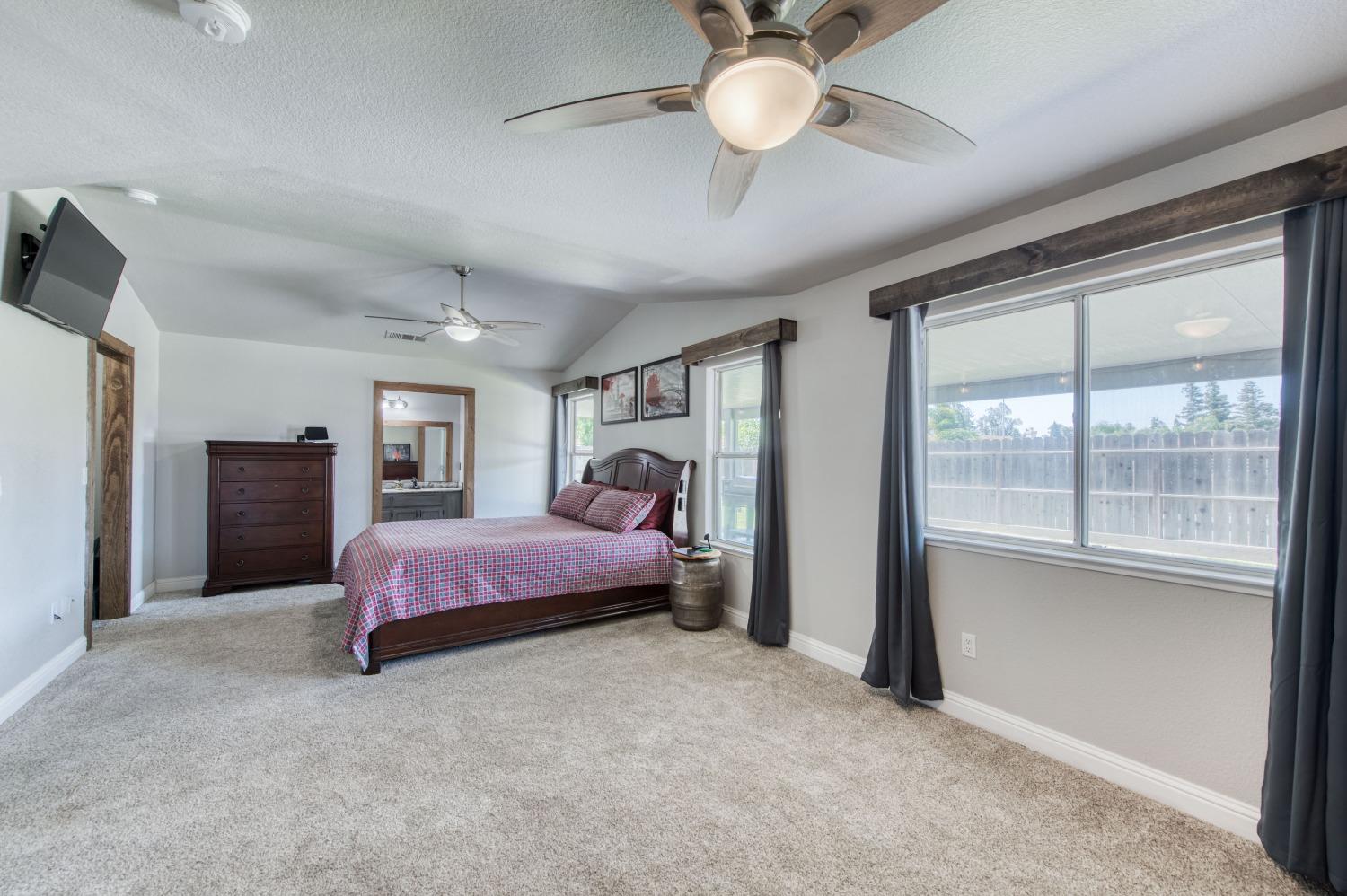 Detail Gallery Image 21 of 42 For 1833 Foxtail Ct, Atwater,  CA 95301 - 4 Beds | 2 Baths
