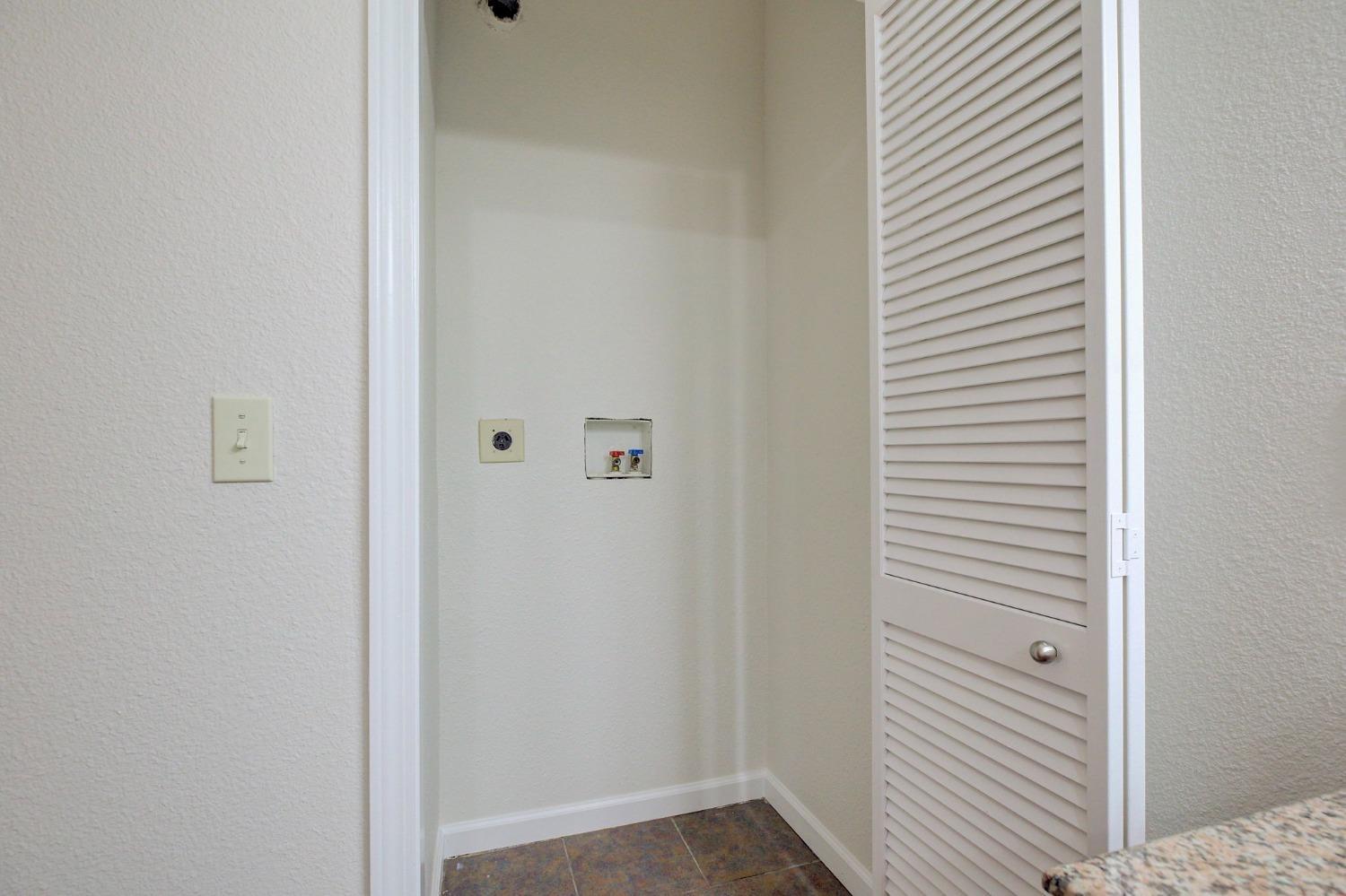 Detail Gallery Image 19 of 29 For 8434 Walerga Rd #1011,  Antelope,  CA 95843 - 3 Beds | 2 Baths