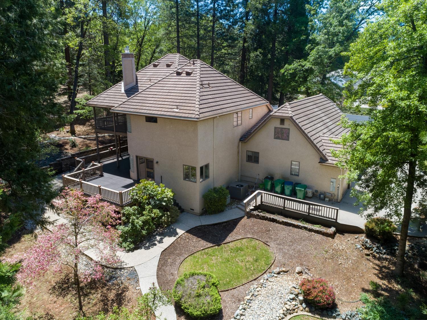 Detail Gallery Image 31 of 50 For 13089 Somerset Dr, Grass Valley,  CA 95945 - 3 Beds | 3/1 Baths