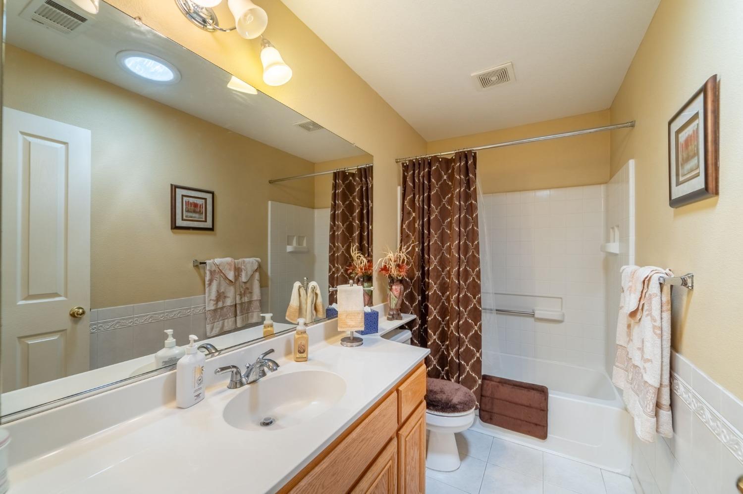 Detail Gallery Image 30 of 42 For 1022 Ashford Dr, Turlock,  CA 95382 - 4 Beds | 2 Baths