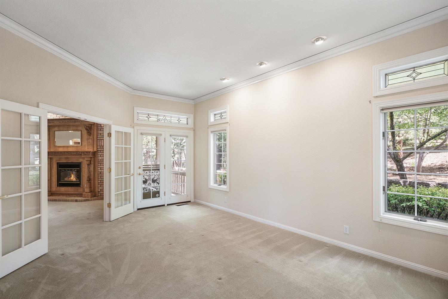 Detail Gallery Image 16 of 50 For 13089 Somerset Dr, Grass Valley,  CA 95945 - 3 Beds | 3/1 Baths