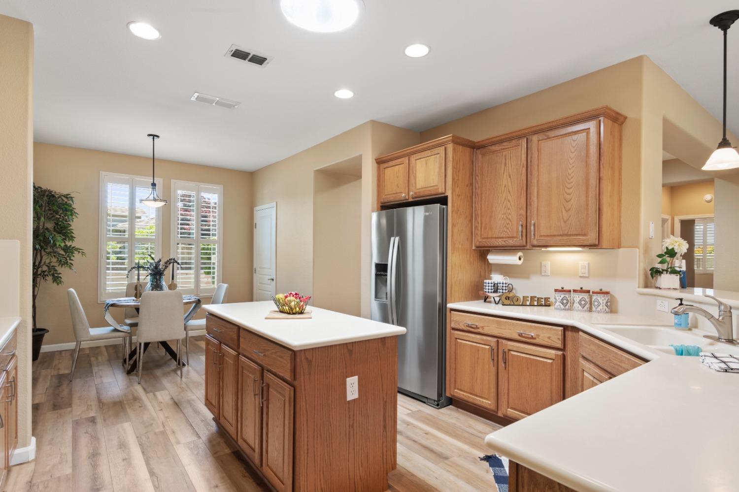 Detail Gallery Image 26 of 42 For 1900 Viola View Ct, Lincoln,  CA 95648 - 3 Beds | 2 Baths
