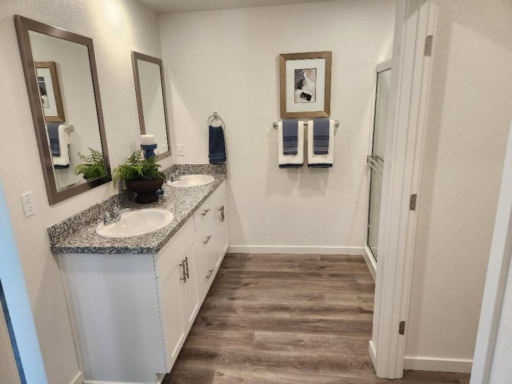 Detail Gallery Image 14 of 15 For 1197 Ruth Ave, Yuba City,  CA 95991 - 4 Beds | 2/2 Baths