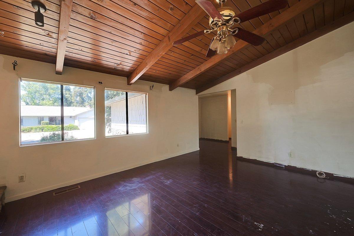 Detail Gallery Image 8 of 35 For 1660 Hazel Ave, Yuba City,  CA 95993 - 4 Beds | 2 Baths