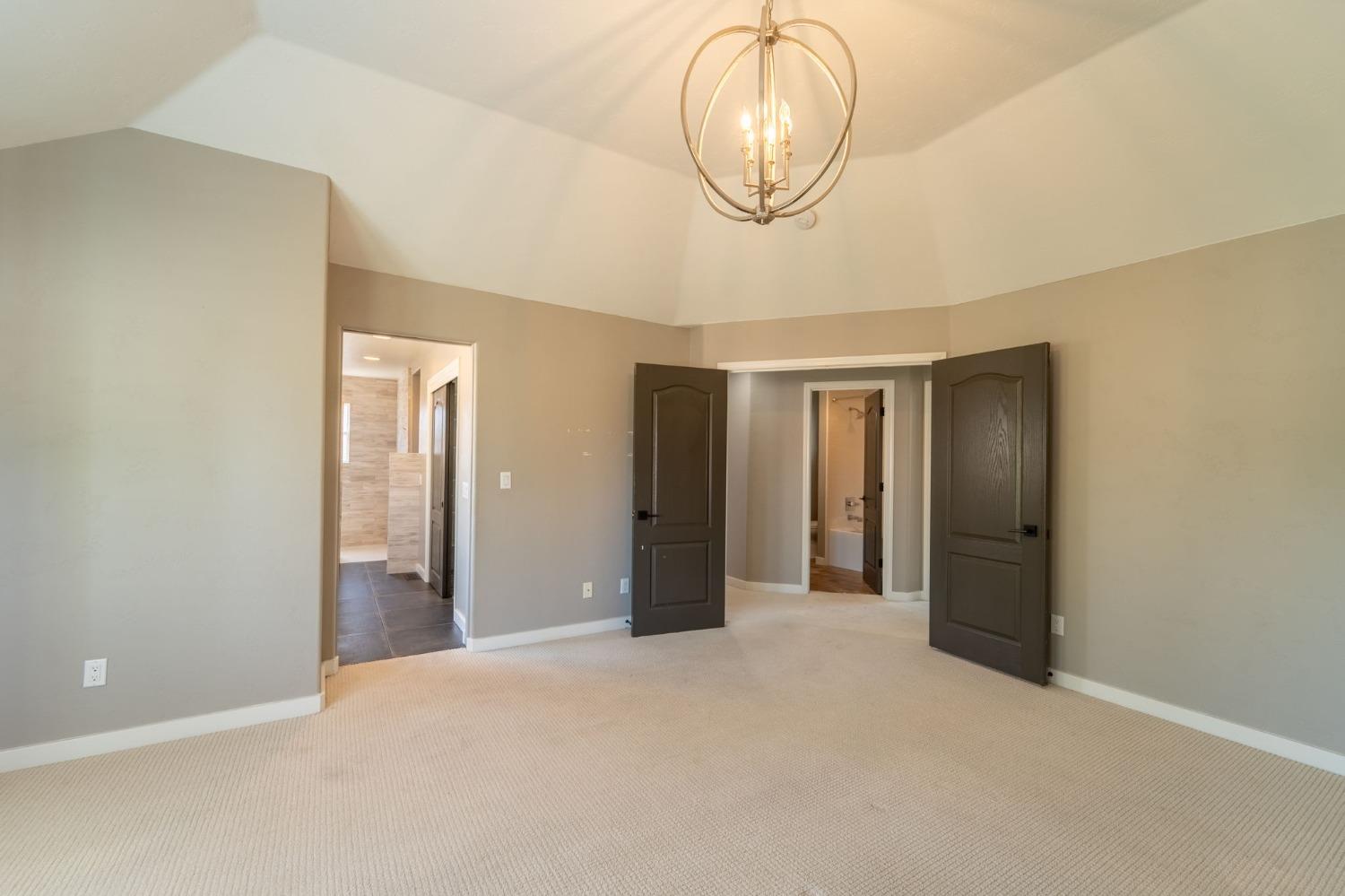 Detail Gallery Image 21 of 31 For 2570 Hogan Dr, Turlock,  CA 95382 - 4 Beds | 2/1 Baths