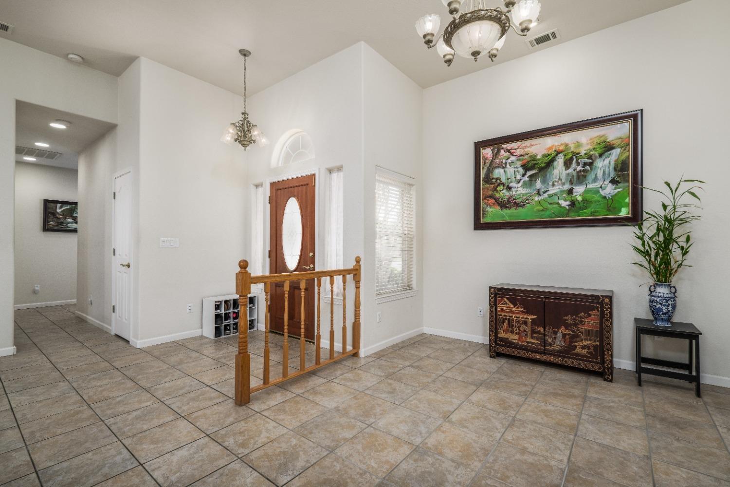 Detail Gallery Image 5 of 41 For 4349 Blue Gill Ct, Stockton,  CA 95219 - 3 Beds | 2 Baths