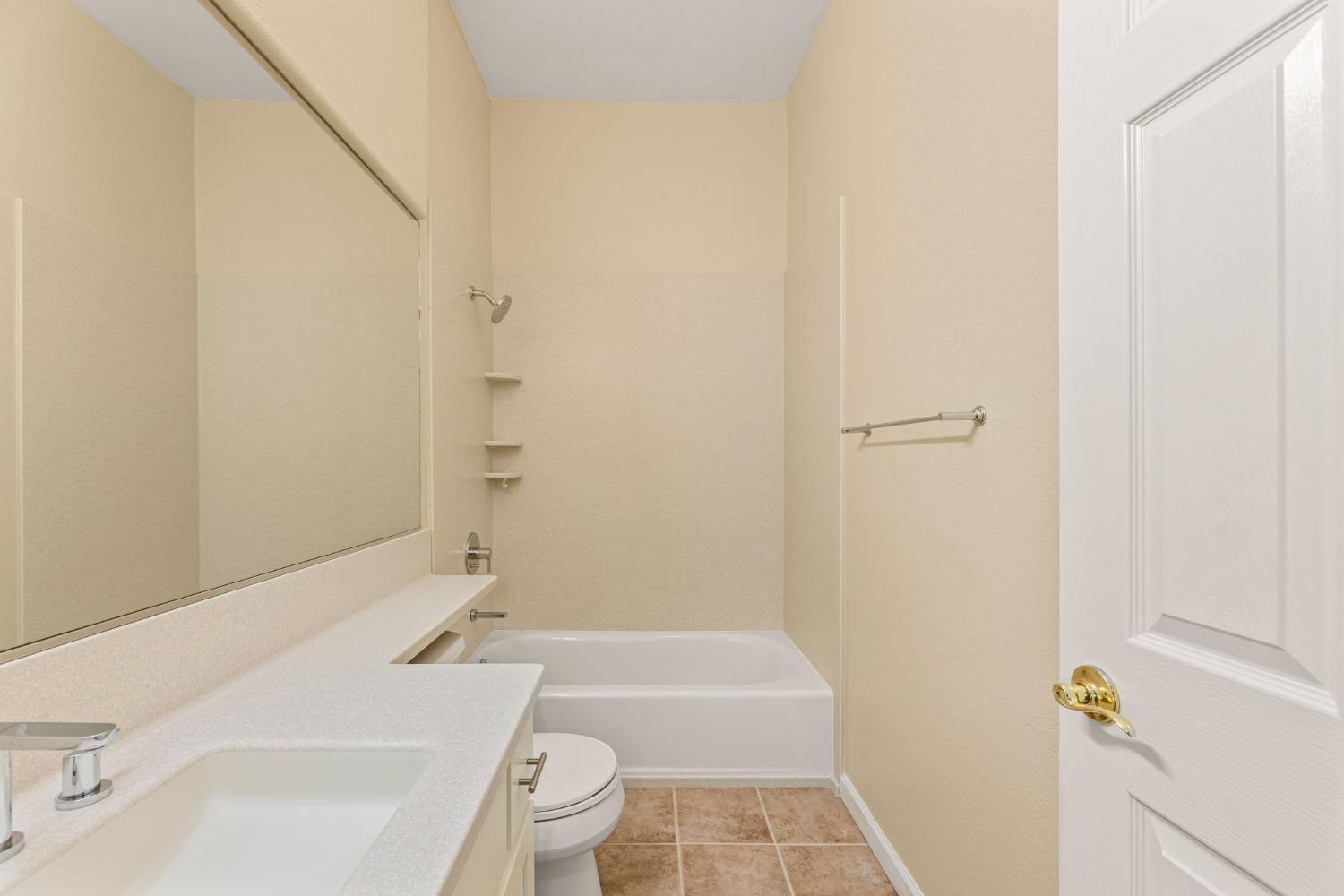 Detail Gallery Image 30 of 51 For 1969 Larkhall Cir, Folsom,  CA 95630 - 3 Beds | 2 Baths