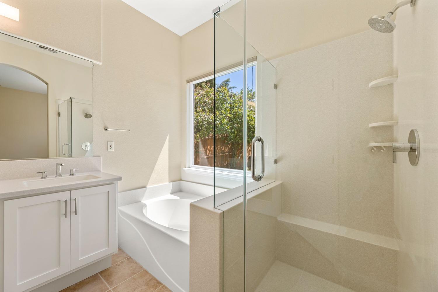 Detail Gallery Image 41 of 51 For 1969 Larkhall Cir, Folsom,  CA 95630 - 3 Beds | 2 Baths
