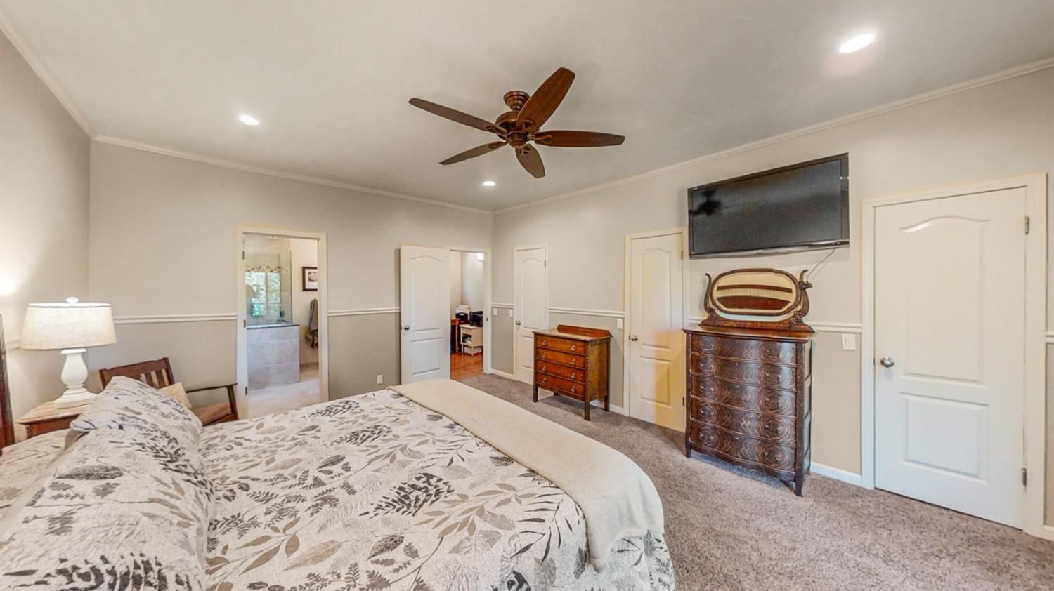 Detail Gallery Image 20 of 39 For 1066 Kimi Way, Placerville,  CA 95667 - 4 Beds | 2/1 Baths