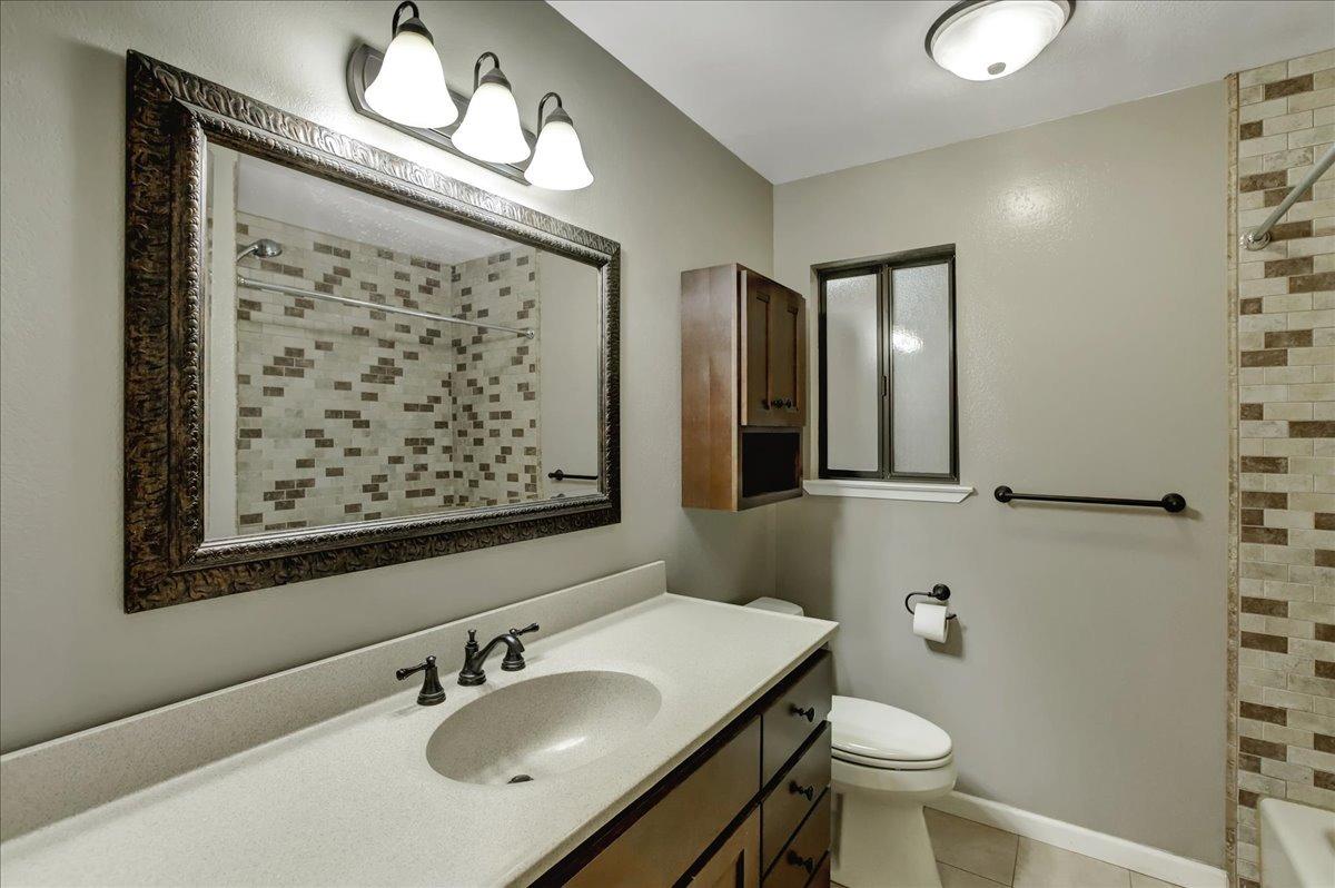 Detail Gallery Image 35 of 99 For 12392 Hillcrest Dr, Nevada City,  CA 95959 - 4 Beds | 2/1 Baths