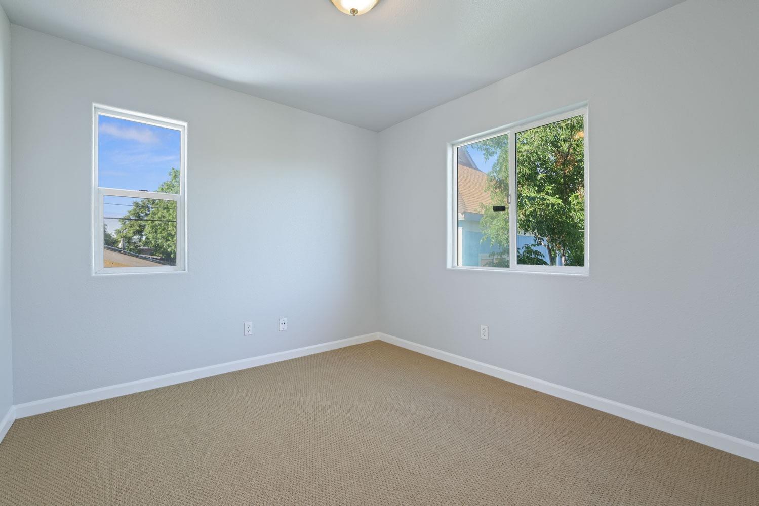 Detail Gallery Image 20 of 34 For 118 S Sierra Nevada St, Stockton,  CA 95205 - 3 Beds | 2/1 Baths