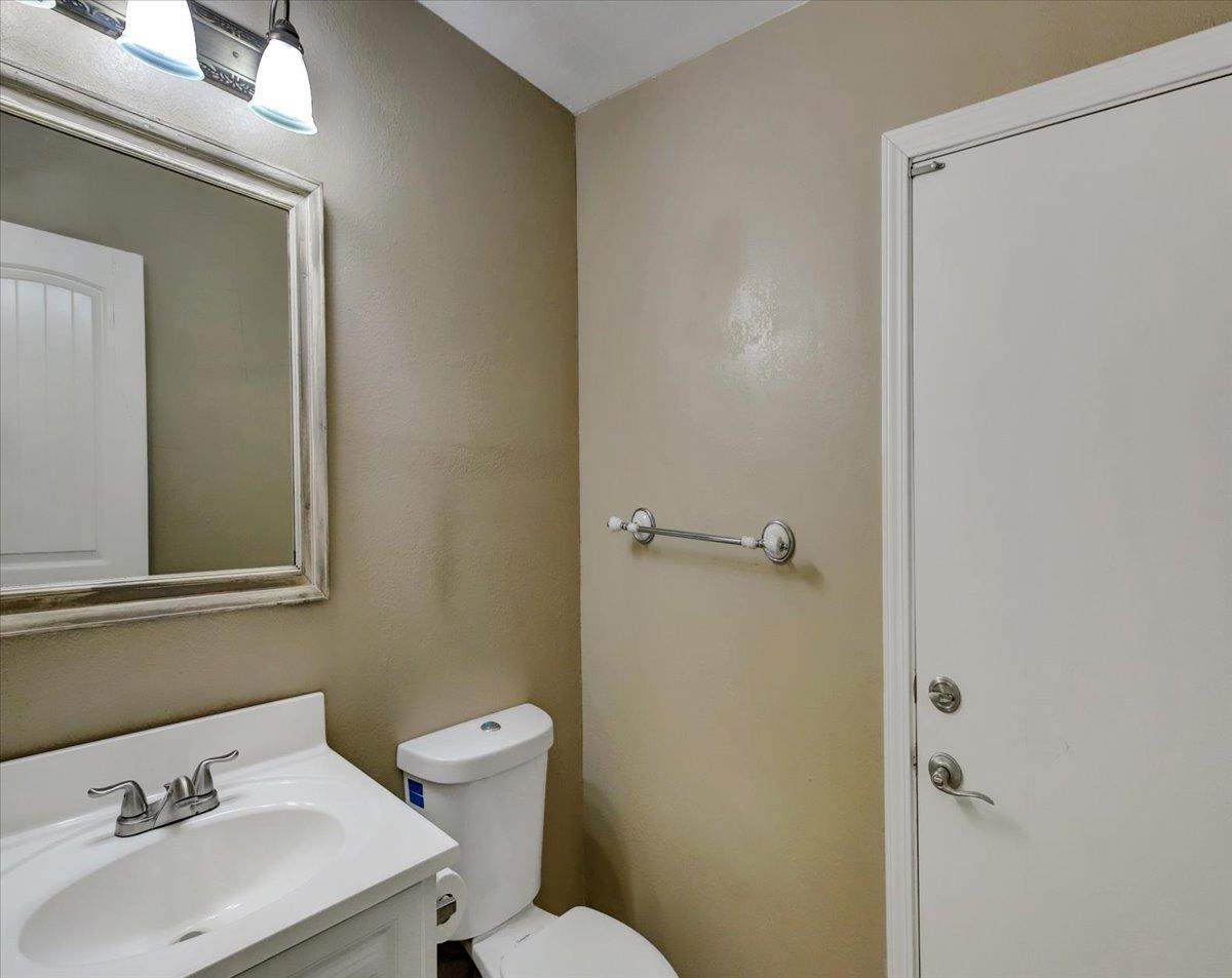 Detail Gallery Image 27 of 99 For 12392 Hillcrest Dr, Nevada City,  CA 95959 - 4 Beds | 2/1 Baths