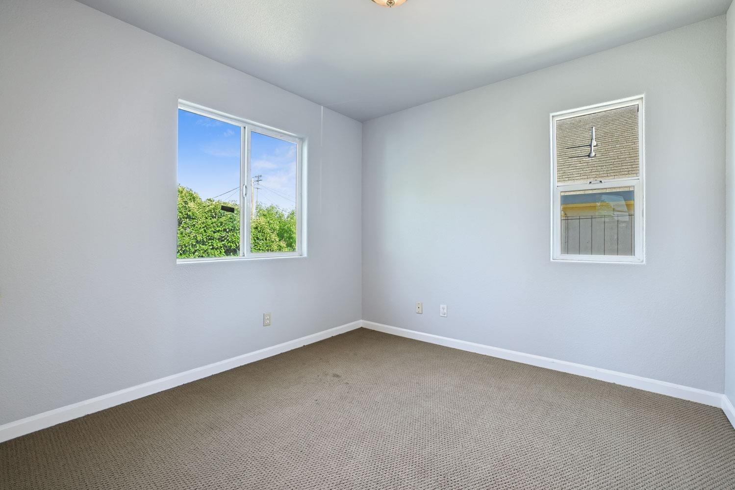 Detail Gallery Image 17 of 34 For 118 S Sierra Nevada St, Stockton,  CA 95205 - 3 Beds | 2/1 Baths