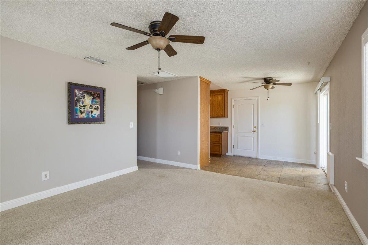 Detail Gallery Image 12 of 34 For 5501 Angelo Dr, Loomis,  CA 95650 - 2 Beds | 2 Baths