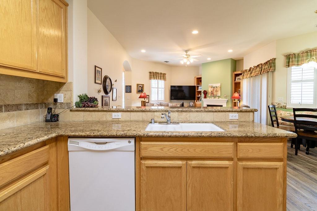 Detail Gallery Image 15 of 31 For 435 Sea Cove Dr, Ripon,  CA 95366 - 2 Beds | 2 Baths